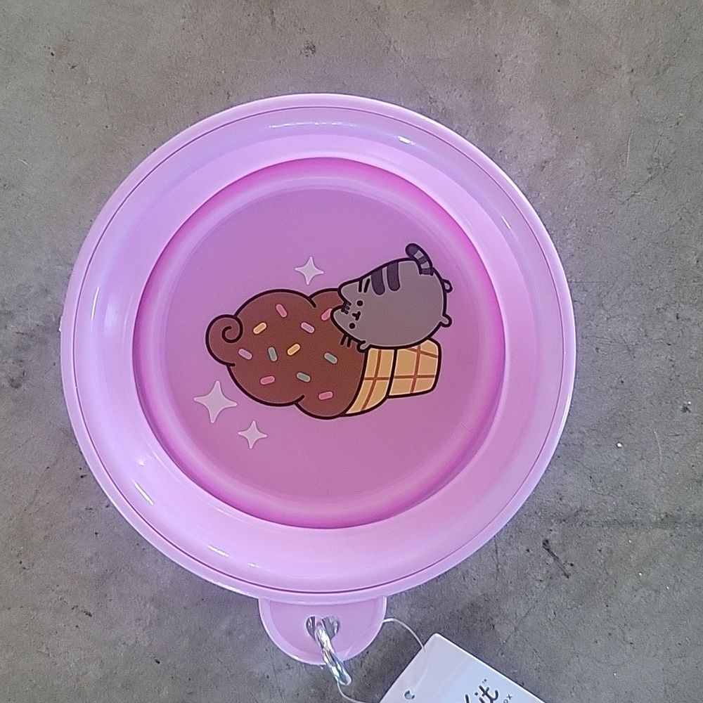 Pusheen Collapsible Travel Bowl - Picture 3 of 6